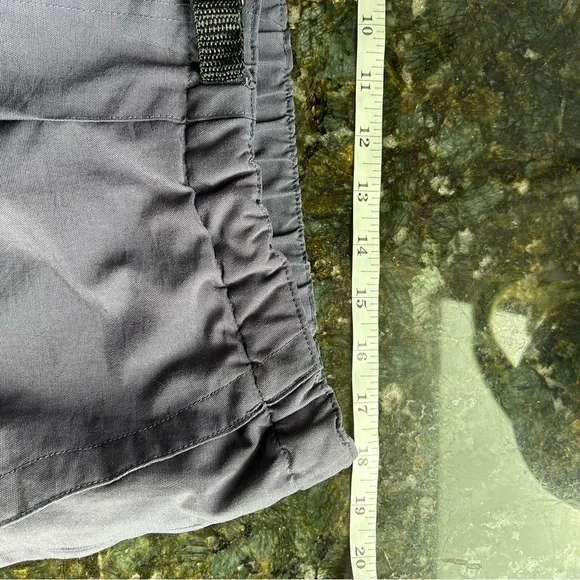 OuterSport men’s zip off hiking cargo pants. Elastic waist w belt. Nylon. Cargo - Picture 9 of 13